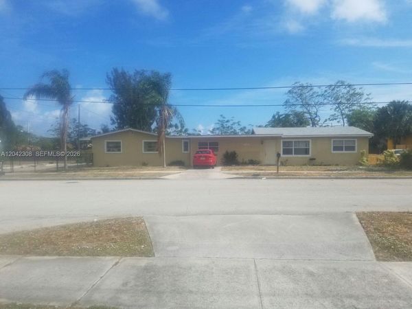 4214 Greenwood Ave , West Palm Beach, FL 33407