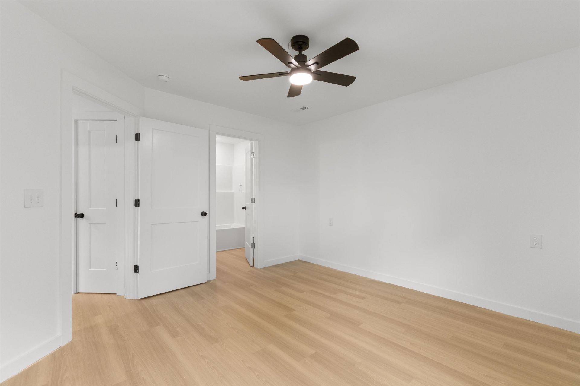 402 S Magnolia Ave. Photo 19