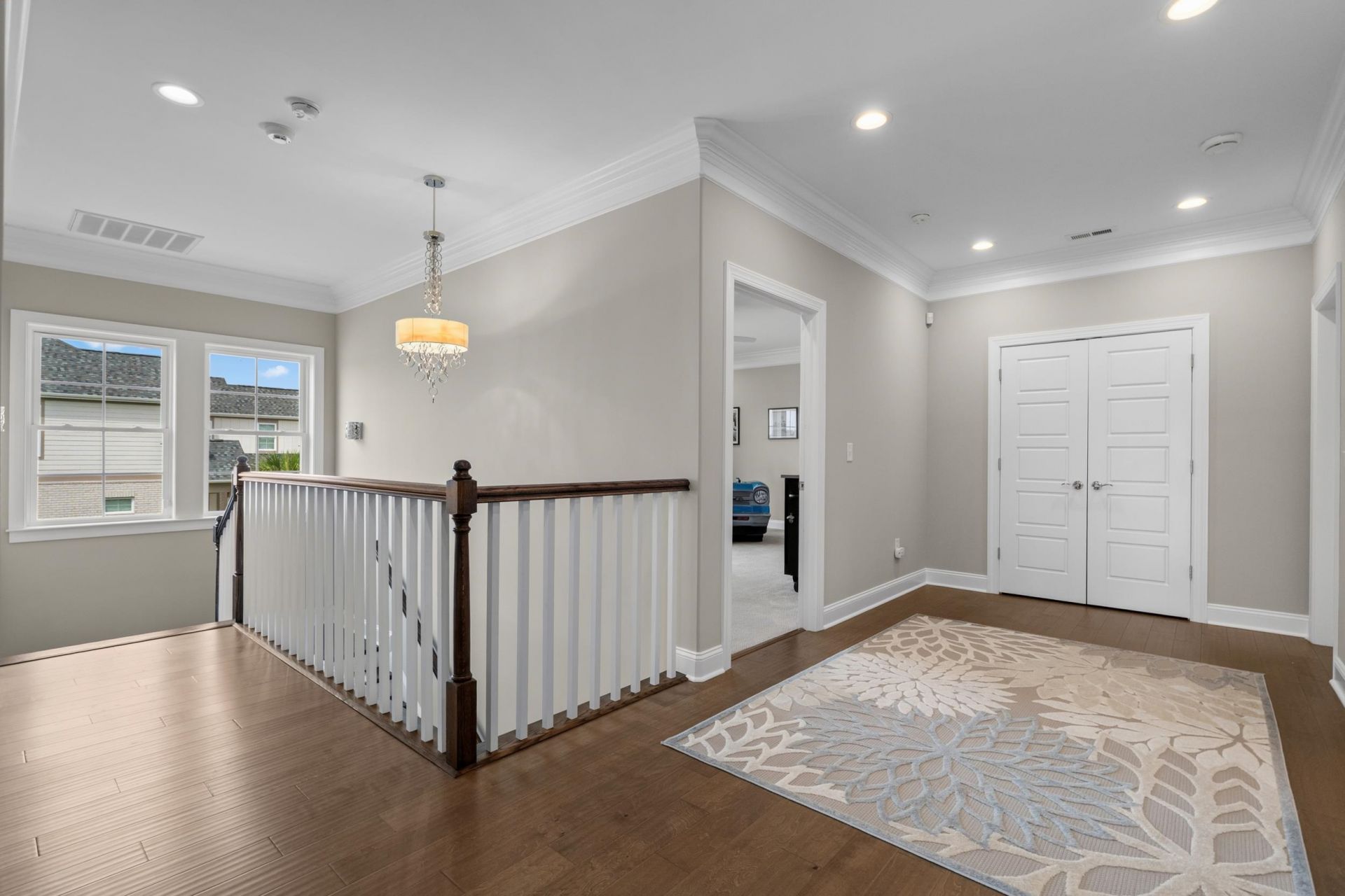 904 Waterton Ave.  Photo 56