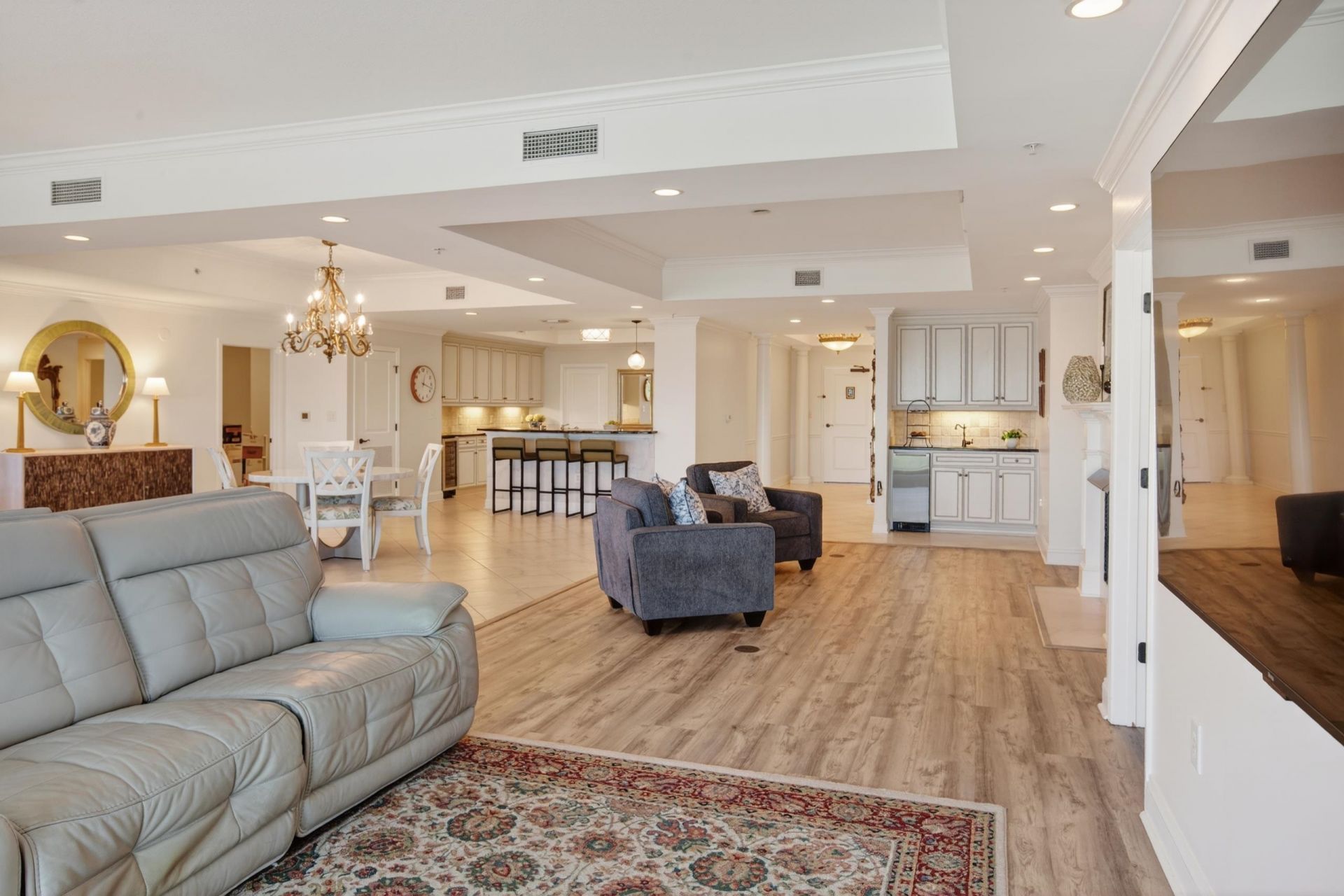9547 Edgerton Dr. Photo 13