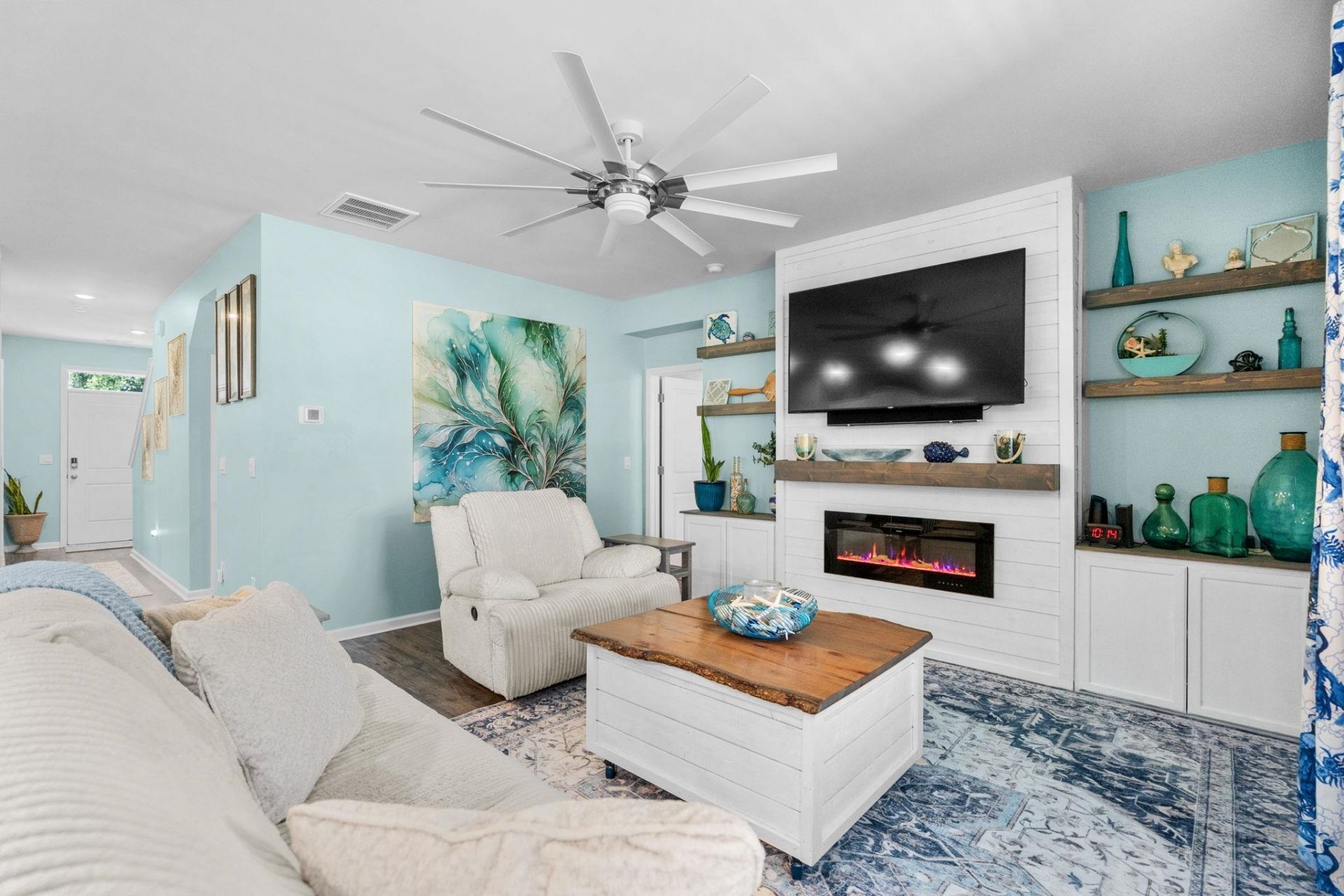 3009 Thorburn Ct. Photo 8