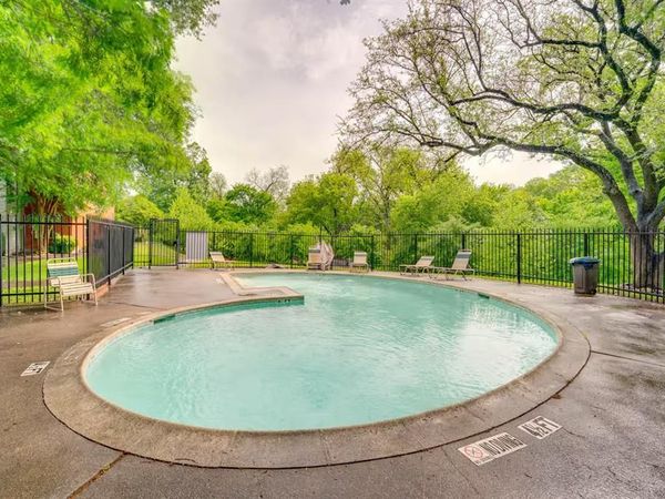 6900 Skillman Street , Unit 102, Dallas, TX 75231
