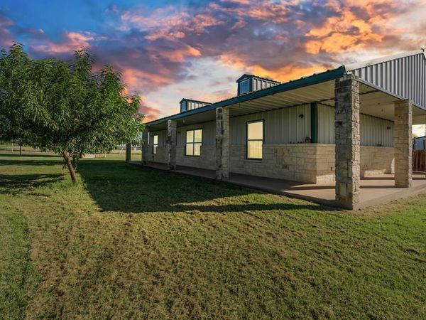 6338 Fm 933 , Blum, TX 76627