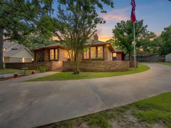 1508 Westcreek Drive, Azle, TX 76020