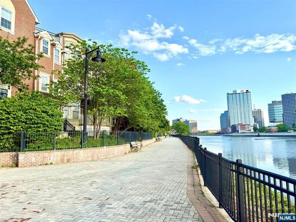 201 Dey Street 110, HARRISON, NJ 07029