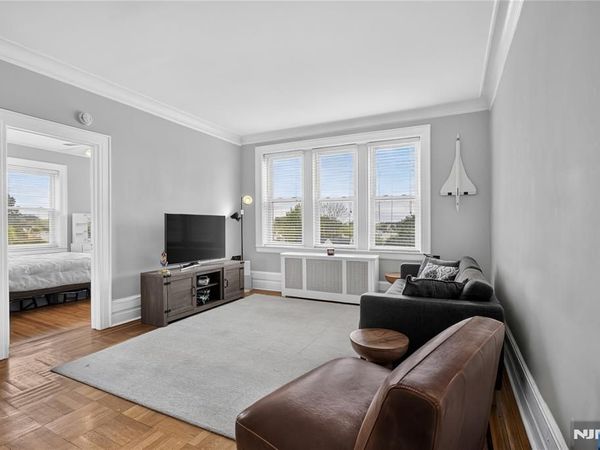 16 Forest Street 302, Unit 302, MONTCLAIR, NJ 07042