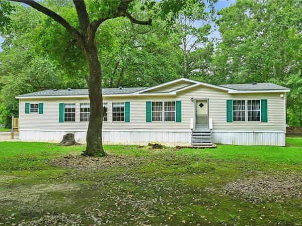26501 CROWN Drive, Ponchatoula, LA 70454