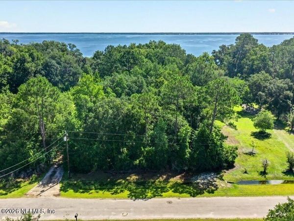 110 RIVER SHORES Road, Palatka, FL 32043