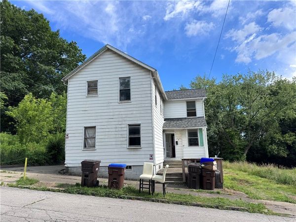 270 Liberty Street, Sharon, PA 16146