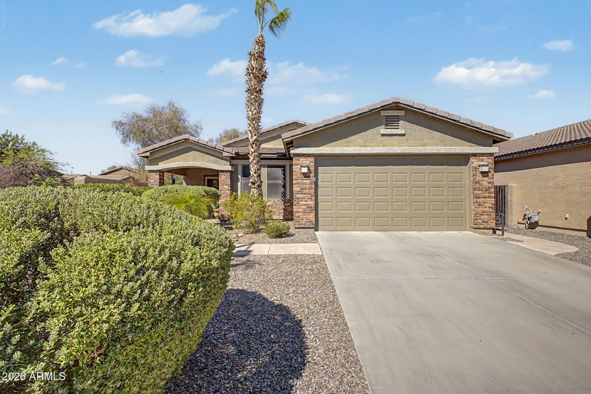 934 E Saddleback Place, San Tan Valley, AZ 85143 Main Photo