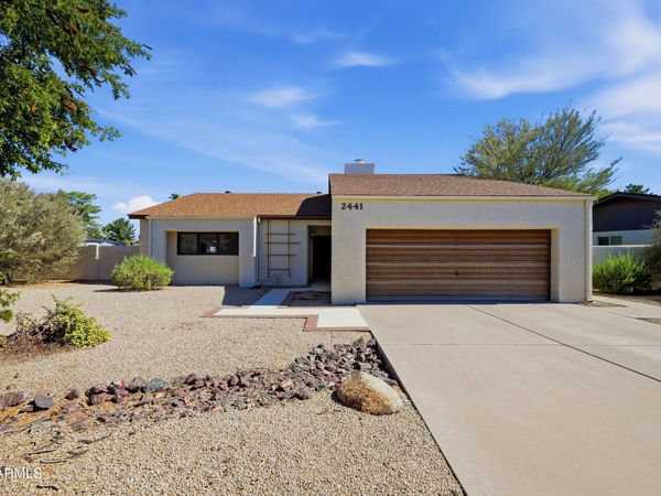 2441 E HALE Street, Mesa, AZ 85213