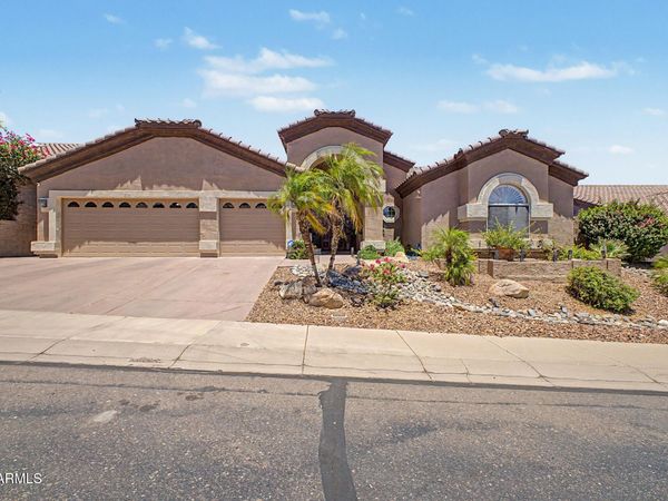 1934 E EVERETT Drive, Phoenix, AZ 85022
