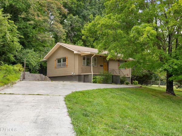 96 Olney Lane, Oak Ridge, TN 37830