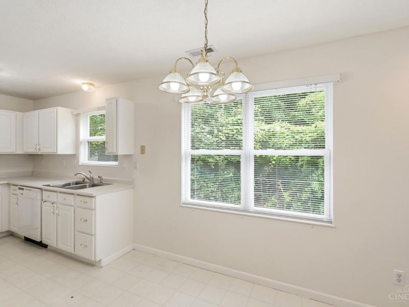 8051 Second Street, West Chester, OH 45069 Photo 11