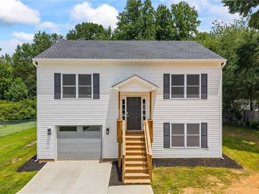 3850 Deaton Road, Flowery Branch, GA 30552