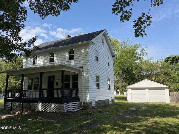 1207 Vanderbilt Road , Toledo, OH 43615