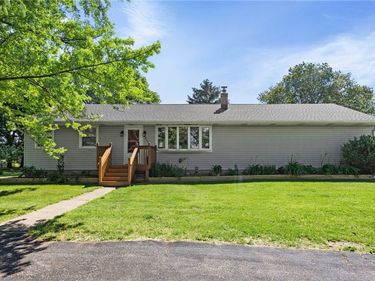 839 Crowley Road, Farmington, NY 14425
