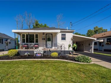 820 93rd Street, Niagara Falls, NY 14304
