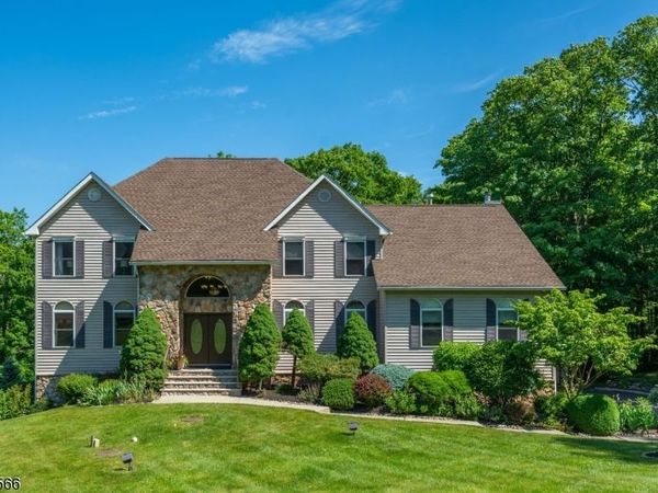 11 Stoneridge Ct, Rockaway, NJ 07866