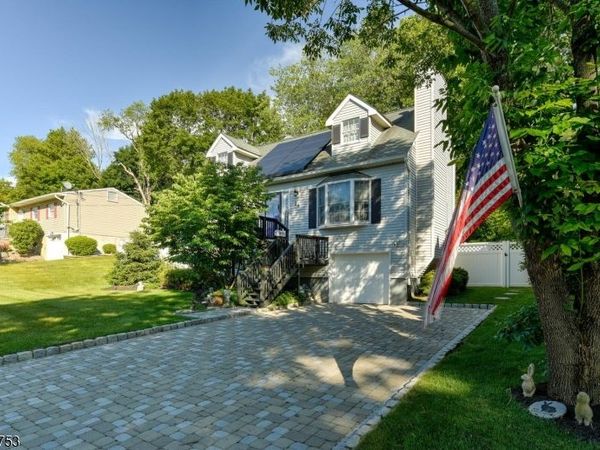 24 Shore Rd, Green, NJ 07821