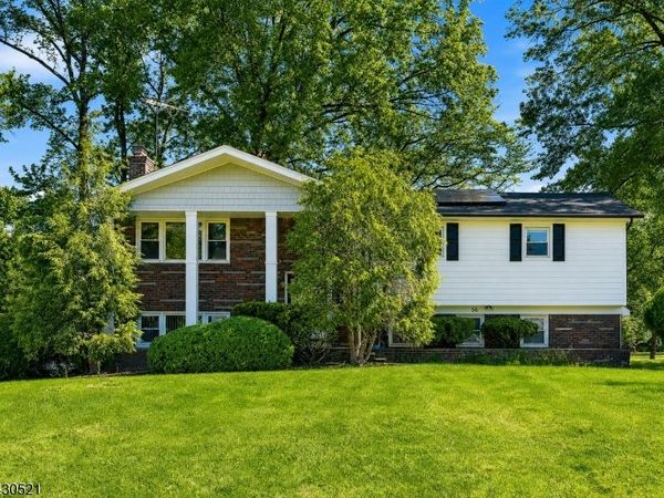 56 FRANCES DR, Clark, NJ 07066