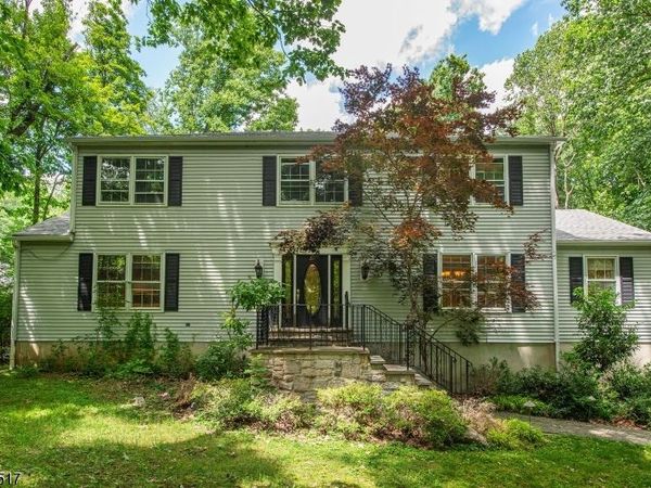 4 Redwood Way, Roxbury, NJ 07836
