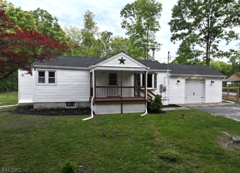14 Stempert Rd, Frankford, NJ 07826 Main Photo