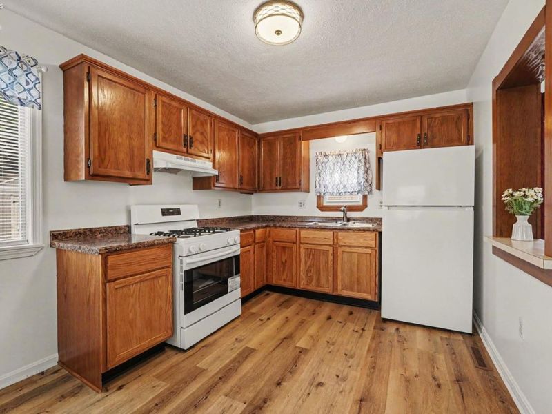 210 High Street, Bellevue, OH 44811 Photo 8