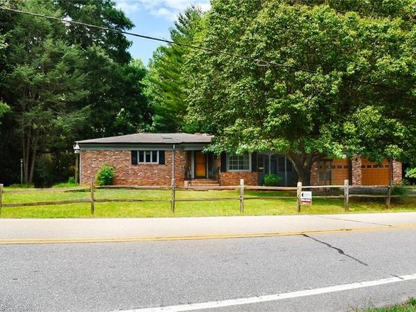 2575 Country Club Road, Wilkesboro, NC 28697
