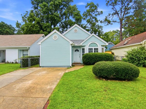 2525 Georgetown Lane, Fort Walton Beach, FL 32547