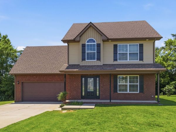 121 Pledge Ct , La Vergne, TN 37086