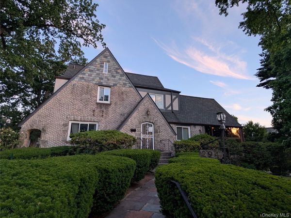 294 Lincoln Avenue , New Rochelle, NY 10801