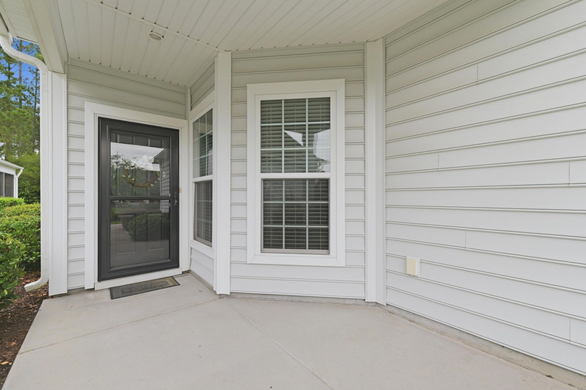 531 Eastern Isle Avenue Photo 11