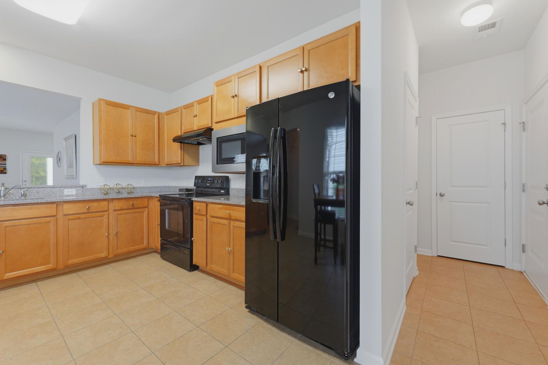 531 Eastern Isle Avenue Photo 17