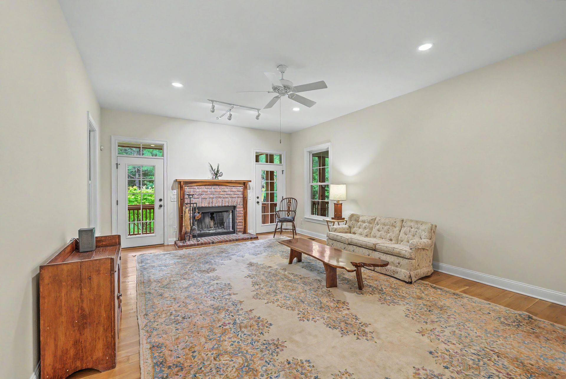 128 Boyle Way Photo 11