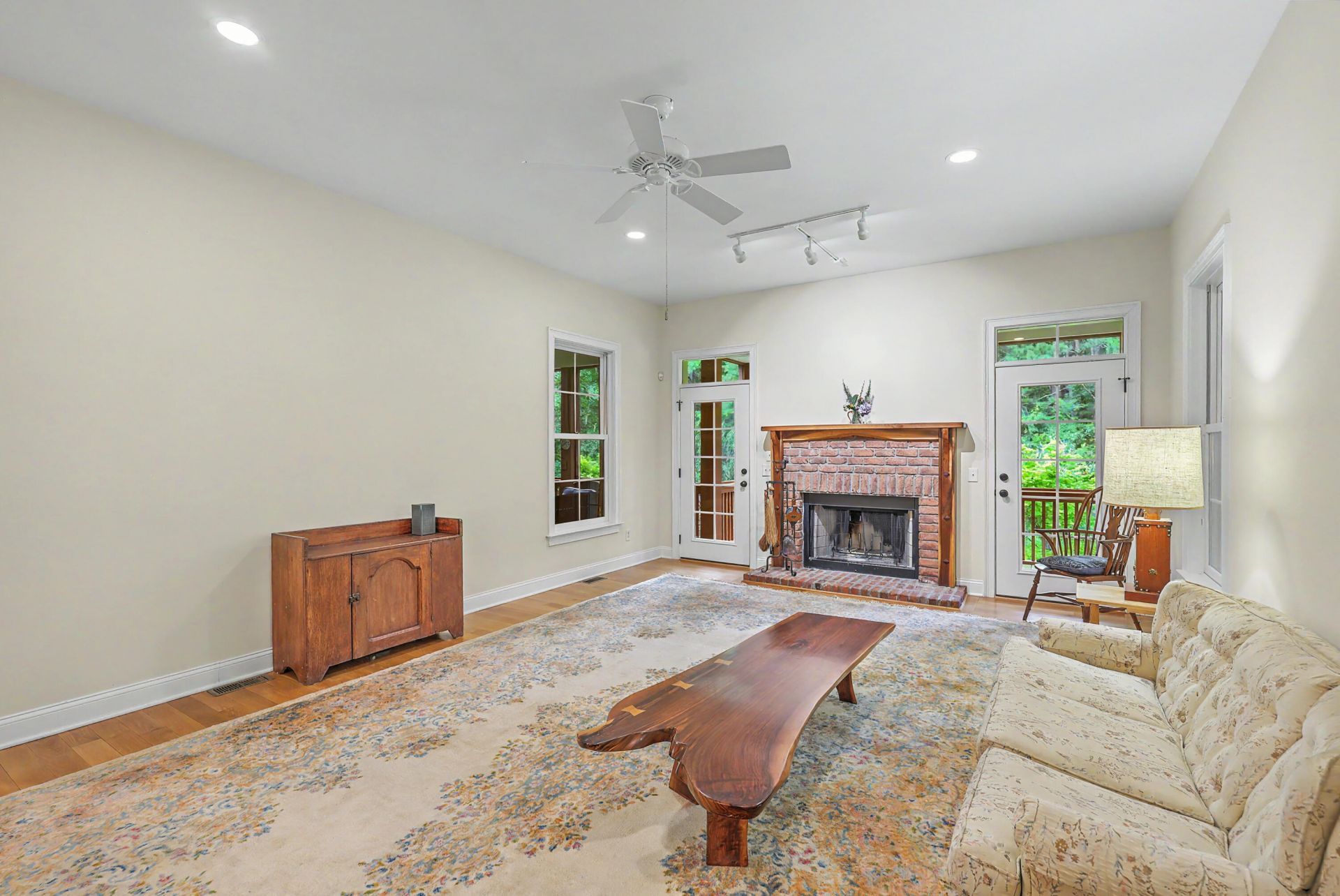 128 Boyle Way Photo 12