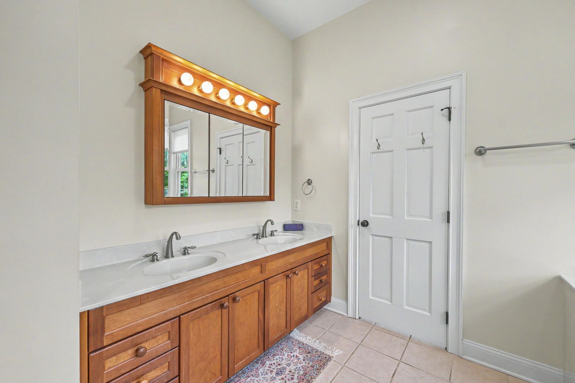 128 Boyle Way Photo 26