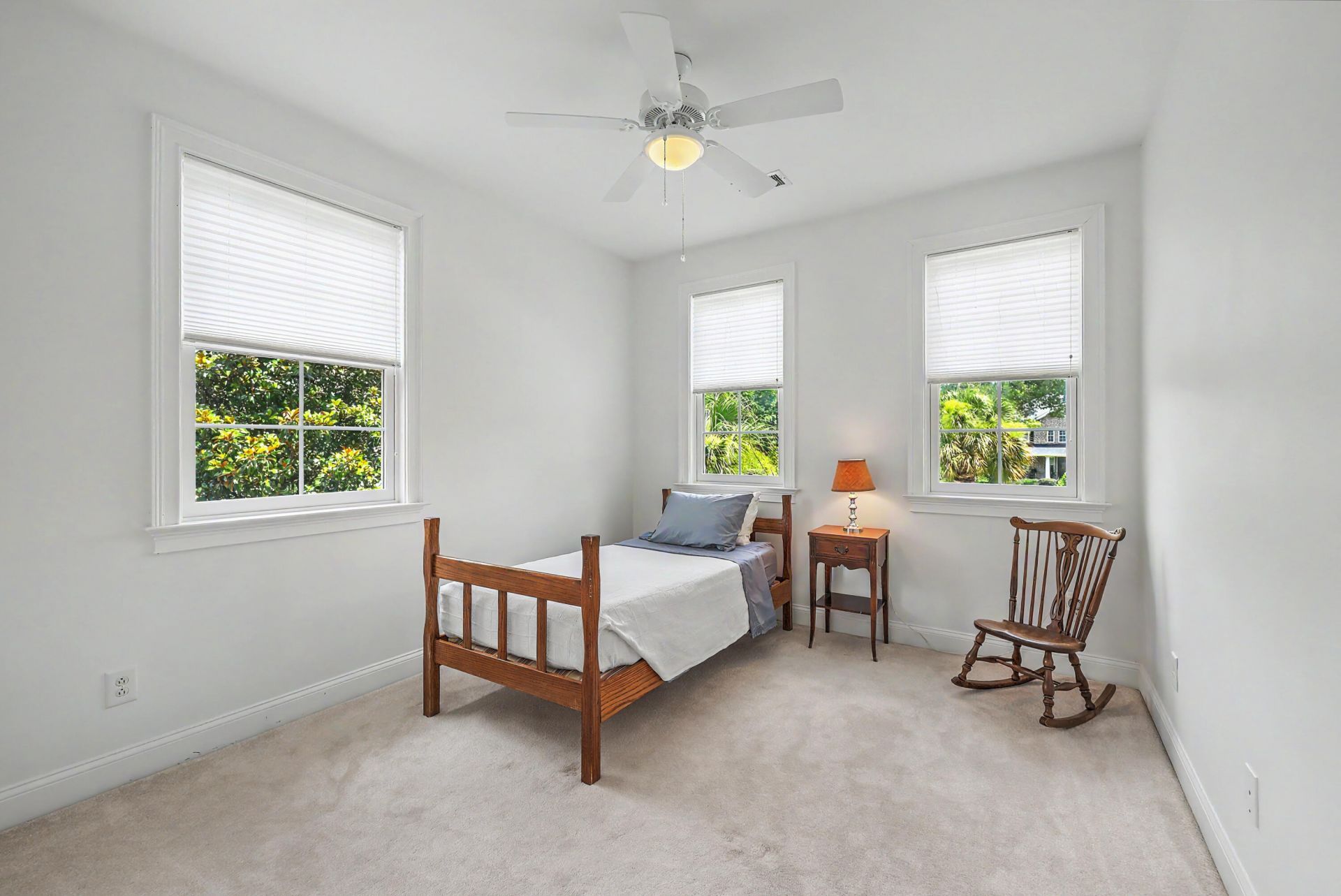 128 Boyle Way Photo 31
