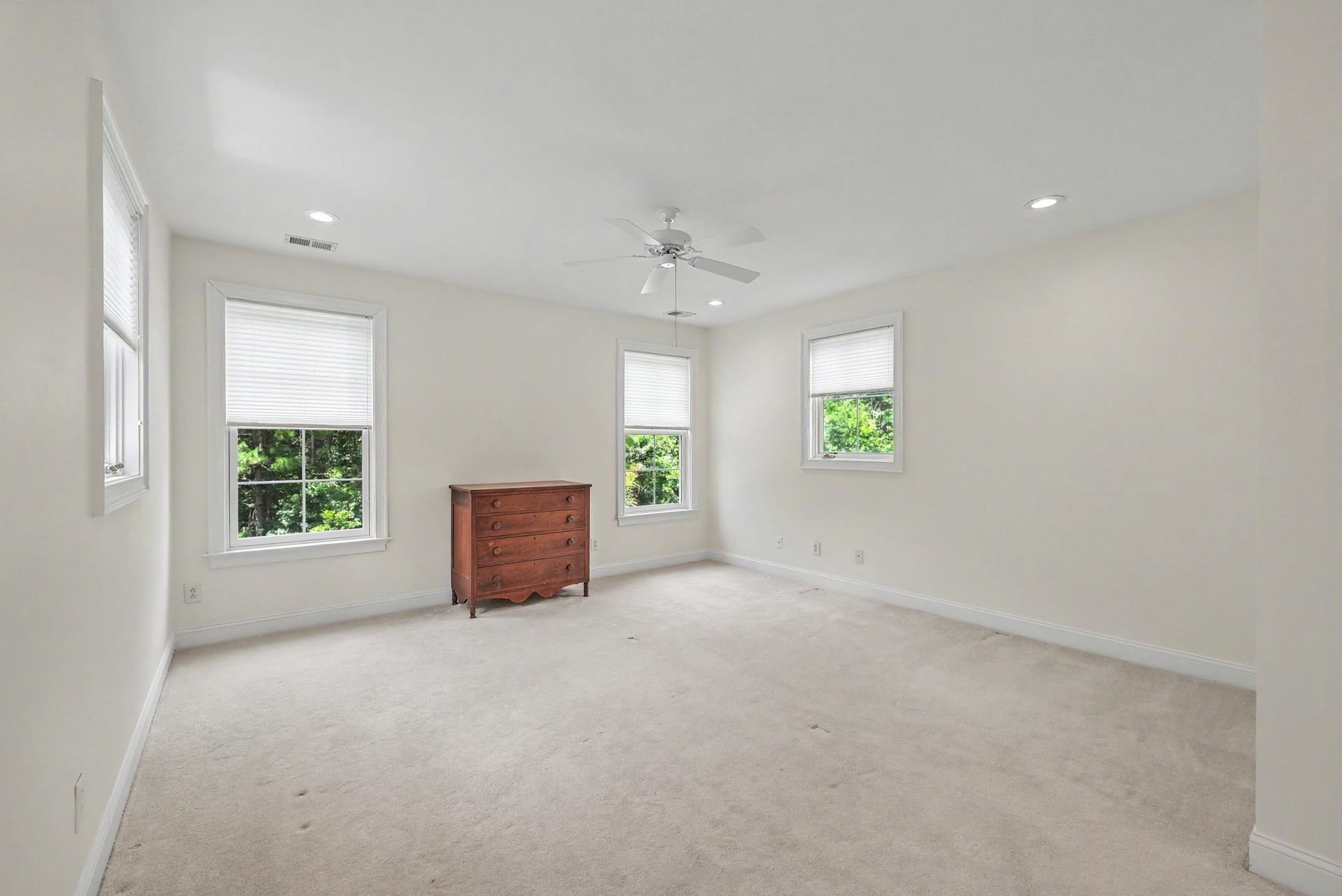 128 Boyle Way Photo 33