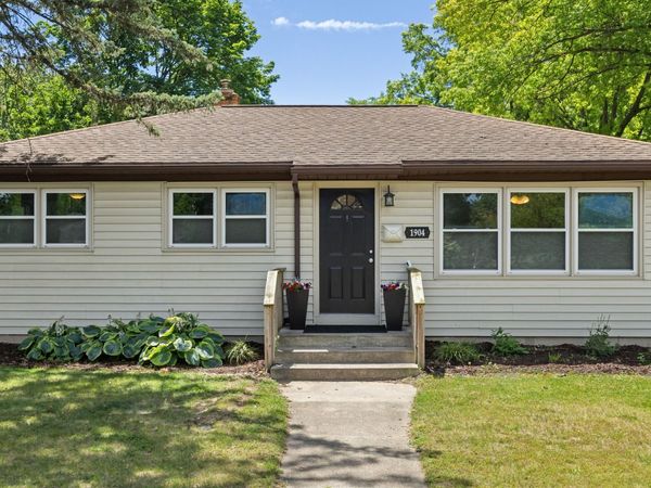1904 Griggs Street SE, Grand Rapids, MI 49506