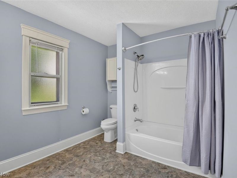 405 Silver Street, Akron, OH 44303 Photo 25