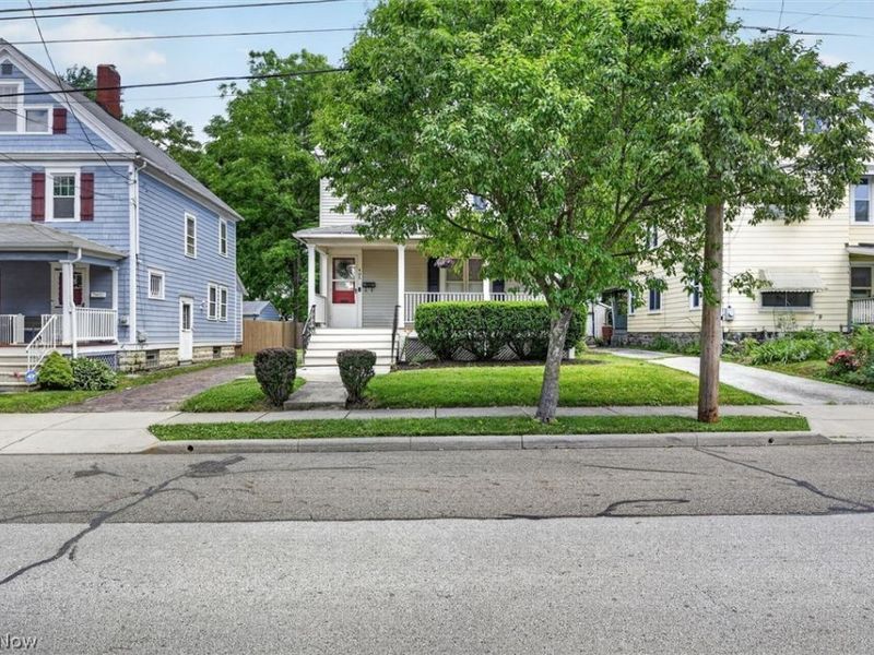 405 Silver Street, Akron, OH 44303 Photo 3