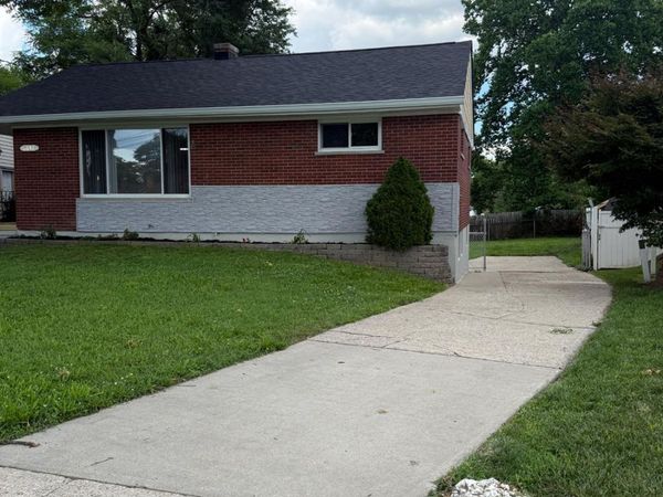 8646 elmtree Avenue, Springfield Twp., OH 45231