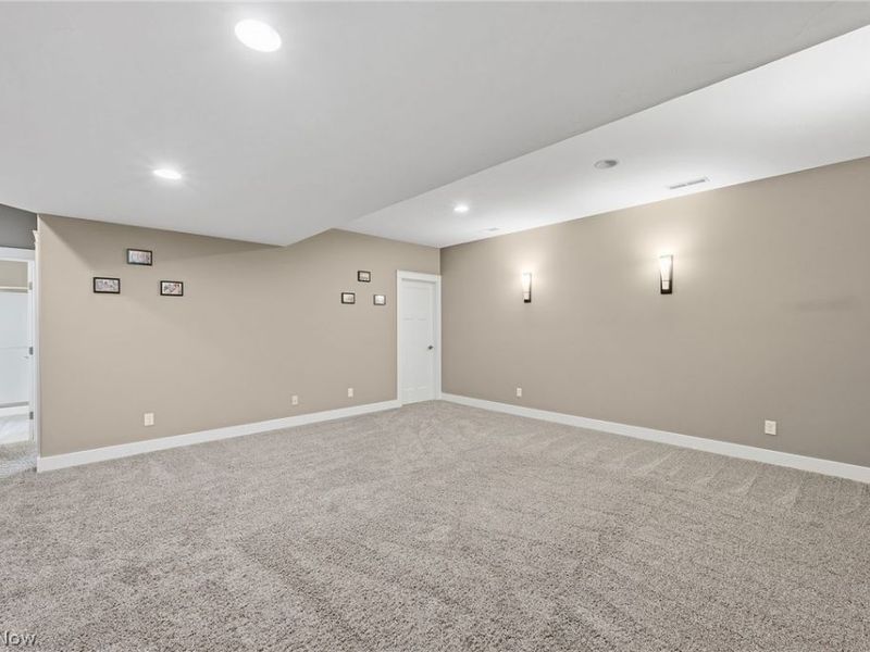 11819 Dorena Circle NW, Uniontown, OH 44685 Photo 35