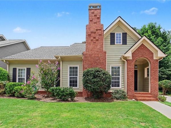 215 Pickets Row , Peachtree City, GA 30269