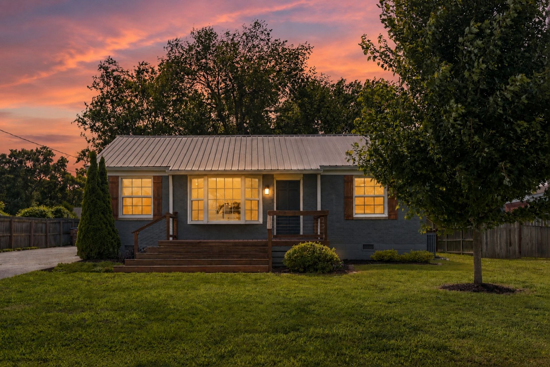 3221 Holbrook Dr, Nashville, TN 37211 Main Photo