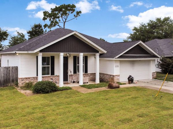 2335 Fortune Avenue , Panama City, FL 32405