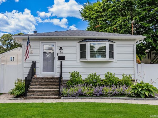 56 Morris Avenue , West Islip, NY 11795