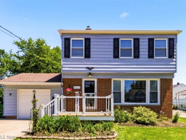 423 E 305th Street , Willowick, OH 44095