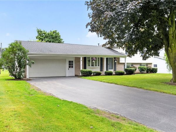 6 Gateway Road , Rochester, NY 14624